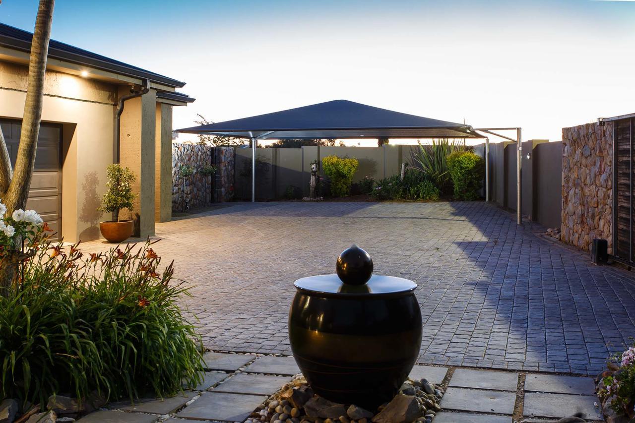 Sonas Boutique Guest House Oudtshoorn Esterno foto